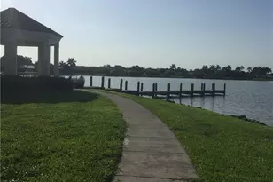 7800 Emerald Cir, Naples, FL 34109 - Photo 15