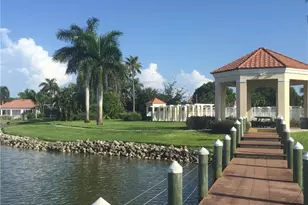 7800 Emerald Cir, Naples, FL 34109 - Photo 17