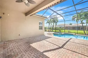 6592 Marbella Ln, Naples, FL 34105 - Photo 13