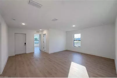 2812 23rd St SW, Lehigh Acres, FL 33976 - Photo 15