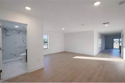 2812 23rd St SW, Lehigh Acres, FL 33976 - Photo 11