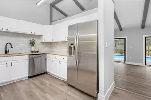 250 17th St NW, Naples, FL 34120 - Photo 15