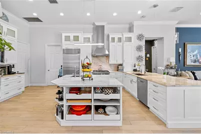 7837 Classics Dr, Naples, FL 34113 - Photo 21