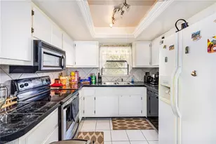 1219 SE 19th Terrace, Cape Coral, FL 33990 - Photo 7