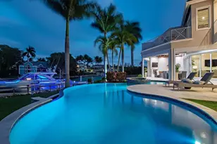 3243 Gin Ln, Naples, FL 34102 - Photo 39