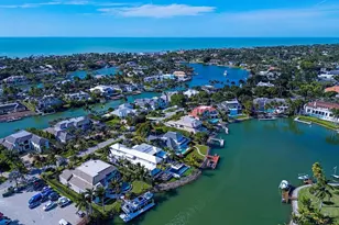 3243 Gin Ln, Naples, FL 34102 - Photo 45