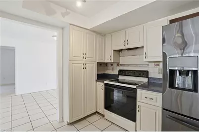 1815 SE 15th Ter, Cape Coral, FL 33990 - Photo 11