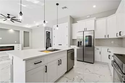 1561 NW 26th Pl, Cape Coral, FL 33993 - Photo 3