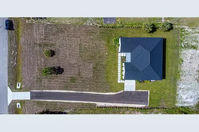 4343 10th St NE, Naples, FL 34120 - Photo 5