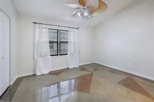 1096 Woodshire Ln, Naples, FL 34105 - Photo 25
