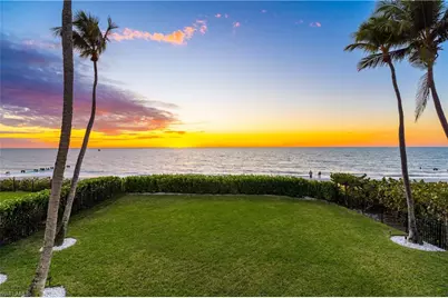 25 2nd Ave S, Naples, FL 34102 - Photo 3