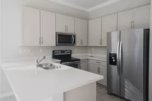 8923 Madrid Cir, Naples, FL 34104 - Photo 19