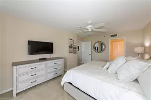 5550 Heron Point Dr, Naples, FL 34108 - Photo 9