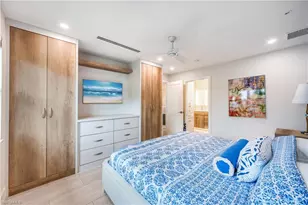 1021 3rd St S, Naples, FL 34102 - Photo 13