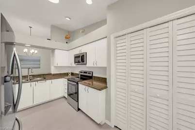 7320 Glenmoor Ln #2304, Naples, FL 34104 - Photo 9