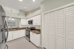 7320 Glenmoor Ln, Naples, FL 34104 - Photo 9