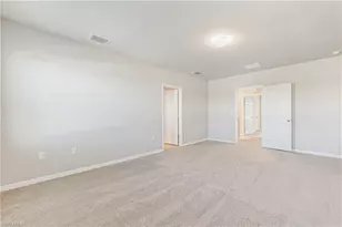 1401 NE 5th Pl, Cape Coral, FL 33909 - Photo 13