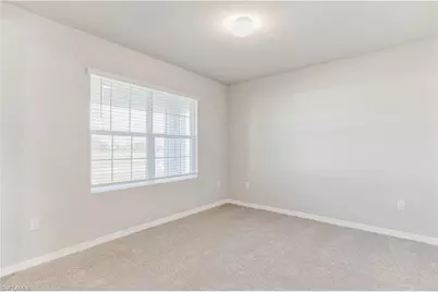 1401 NE 5th Pl, Cape Coral, FL 33909 - Photo 3