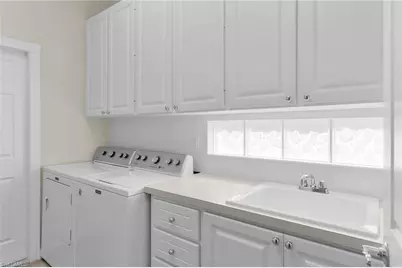 7025 Leopardi Ct, Naples, FL 34114 - Photo 27