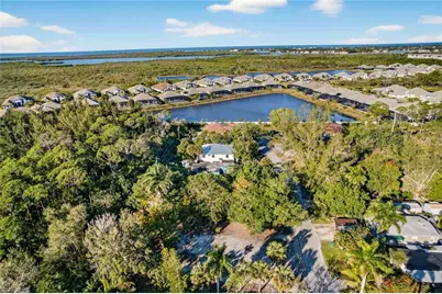 2596 Holly Ave, Naples, FL 34112 - Photo 27