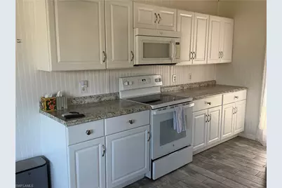 9818 Tonya Ct, Bonita Springs, FL 34135 - Photo 5