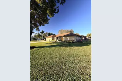 1941 Princess Ct, Naples, FL 34110 - Photo 17