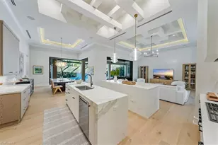 4638 Idylwood Ln, Naples, FL 34119 - Photo 9