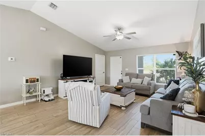 4153 NE 9th Pl, Cape Coral, FL 33909 - Photo 7