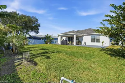 4153 NE 9th Pl, Cape Coral, FL 33909 - Photo 37