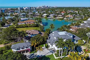 275 Springline Dr, Naples, FL 34102 - Photo 47