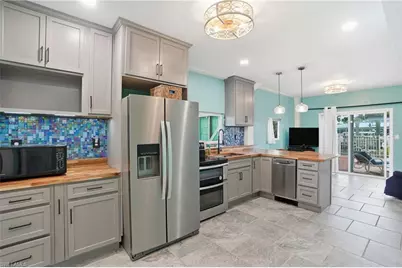 2300 Sycamore St, Saint James City, FL 33956 - Photo 15