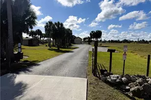 1280 12th Ave NE, Naples, FL 34120 - Photo 21