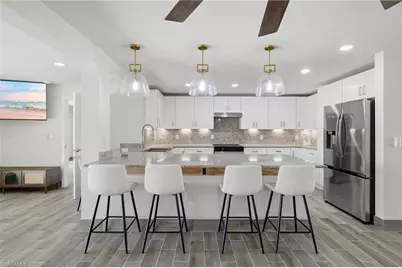 1636 SE 39th St, Cape Coral, FL 33904 - Photo 9