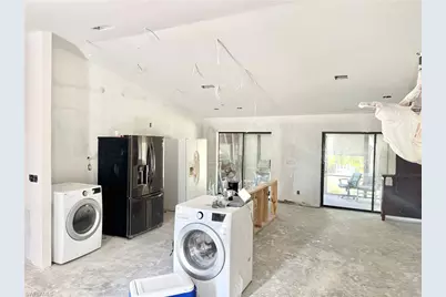 13470 McGregor Blvd, Fort Myers, FL 33919 - Photo 9