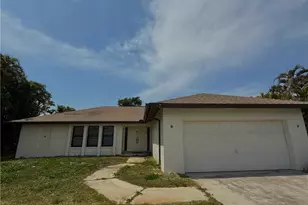 13470 McGregor Blvd, Fort Myers, FL 33919 - Photo 1