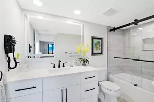 17 Bluebill Ave, Naples, FL 34108 - Photo 23