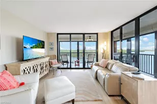 17 Bluebill Ave, Naples, FL 34108 - Photo 9