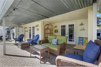 1292 Grand Canal Dr, Naples, FL 34110 - Photo 27