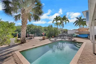 1292 Grand Canal Dr, Naples, FL 34110 - Photo 31