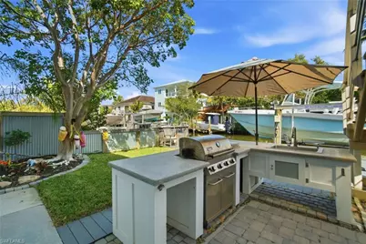 1286 Venetian Way, Naples, FL 34110 - Photo 31