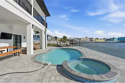 910 3rd St, Fort Myers Beach, FL 33931 - Photo 5