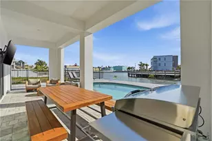 910 Third St, Fort Myers Beach, FL 33931 - Photo 39