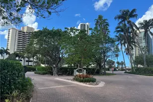 4551 Gulf Shore Blvd N, Naples, FL 34103 - Photo 29