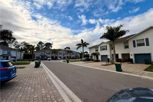 15314 Wildflower Cir, Naples, FL 34119 - Photo 5