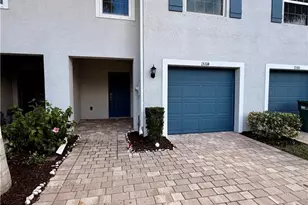 15314 Wildflower Cir, Naples, FL 34119 - Photo 7