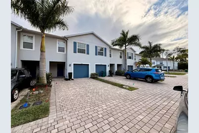 15314 Wildflower Cir, Naples, FL 34119 - Photo 3