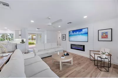 418 Germain Ave, Naples, FL 34108 - Photo 7