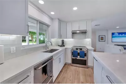 418 Germain Ave, Naples, FL 34108 - Photo 13