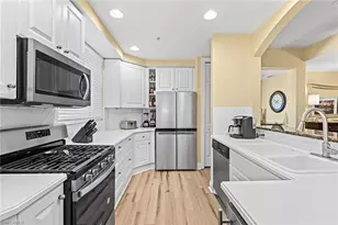 3985 Deer Crossing Ct, Naples, FL 34114 - Photo 11