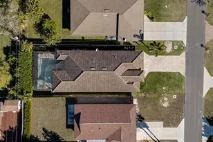 735 99th Ave N, Naples, FL 34108 - Photo 31